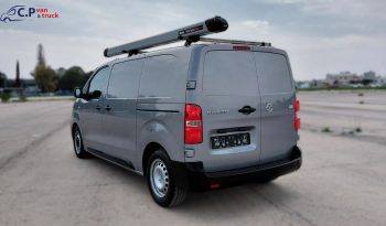 
										Vauxhall Vivaro 1.5D full									