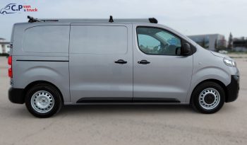 
										Vauxhall Vivaro 1.5D full									