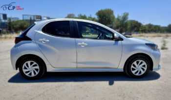 
										Toyota Yaris Hybrid full									
