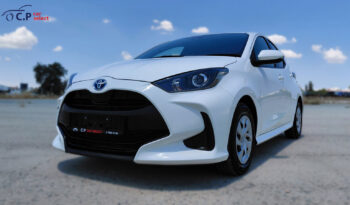 
										Toyota Yaris Hybrid full									