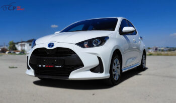 
										Toyota Yaris Hybrid full									
