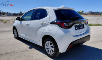 
										Toyota Yaris Hybrid full									