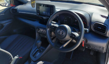 
										Toyota Yaris Hybrid full									