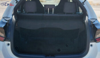 
										Toyota Yaris Hybrid full									